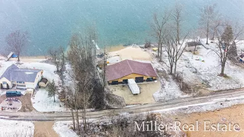 153 Sunset Dr, Dowling, MI 49050 photo 24