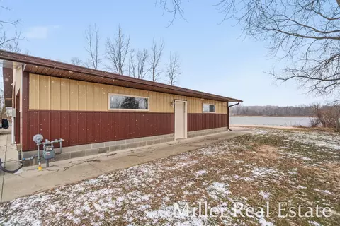 153 Sunset Dr, Dowling, MI 49050 photo 18