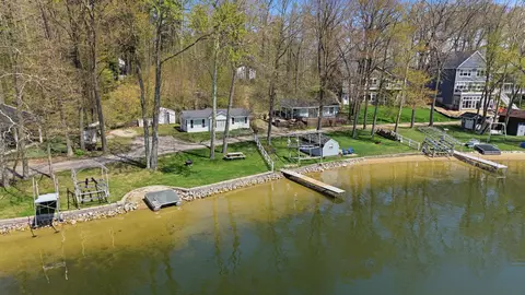 2529 Miner Lake Dr, Allegan, MI 49010