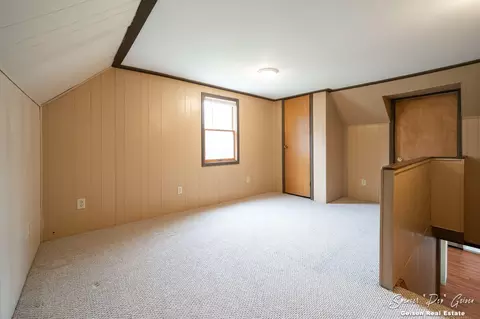 Bedroom - 5856 Kiddville Rd, Belding, MI 48809 photo 5 of 6