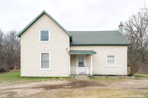 Exterior - 5856 Kiddville Rd, Belding, MI 48809 photo 3 of 11