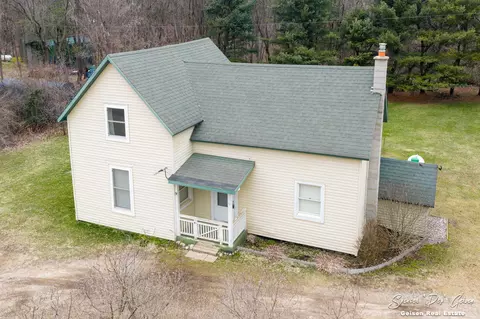 5856 Kiddville Rd, Belding, MI 48809