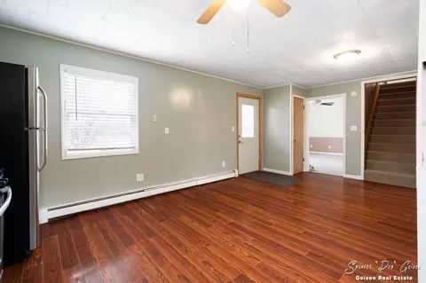 Living - 5856 Kiddville Rd, Belding, MI 48809 photo 2 of 4