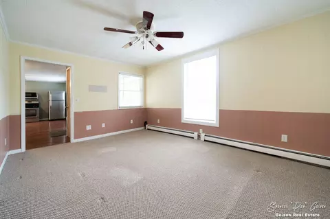 Living - 5856 Kiddville Rd, Belding, MI 48809 photo 3 of 4