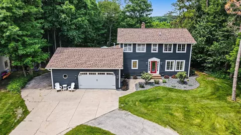 415 Vista Ln, Fremont, MI 49412