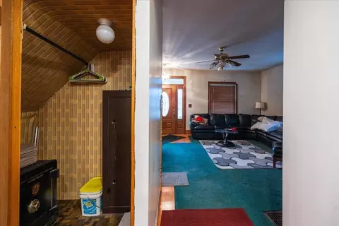 Entry Way - 35457 Brush St, Wayne, MI 48184 photo 2 of 4