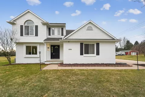 177 W Willis Rd, Saline, MI 48176
