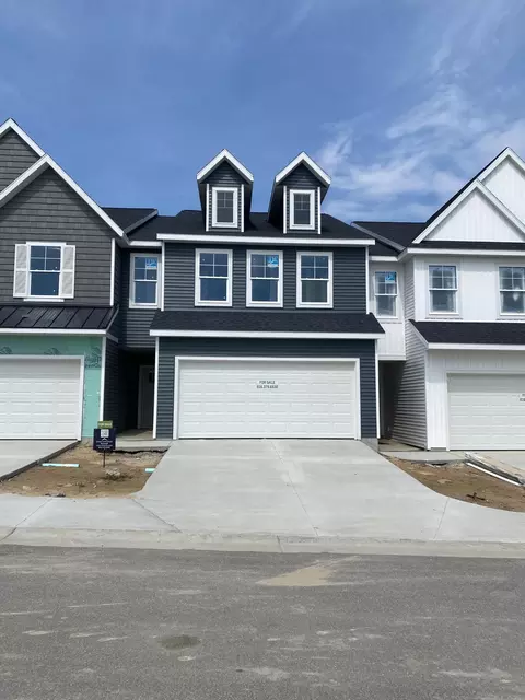 2875 E Highgate St SE #78, Kentwood, MI 49512