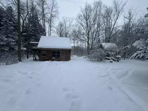 74129 8th Ave, South Haven, MI 49090