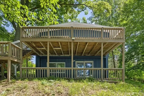 13029 E Heights Rd, Remus, MI 49340