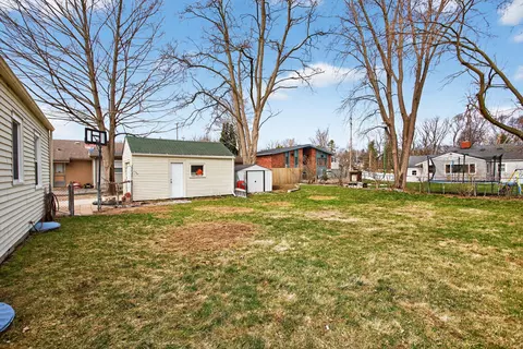 Exterior - 602 Heyser St, Jackson, MI 49203 photo 10 of 11