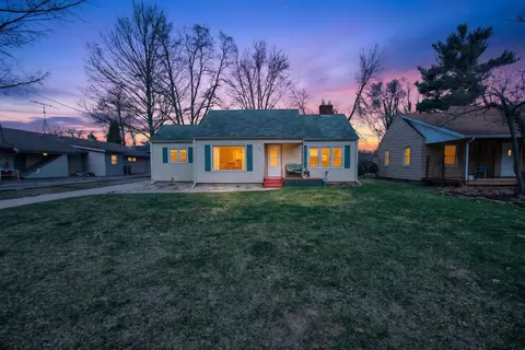 Exterior - 602 Heyser St, Jackson, MI 49203 photo 3 of 11