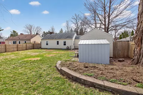 Exterior - 602 Heyser St, Jackson, MI 49203 photo 7 of 11