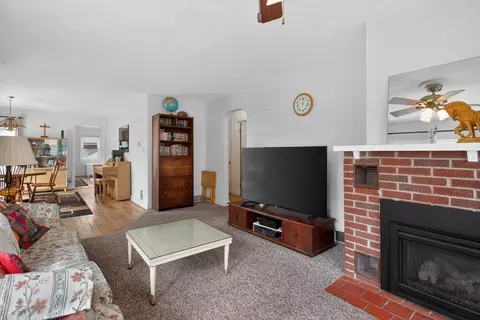 Living - 602 Heyser St, Jackson, MI 49203 photo 2 of 2