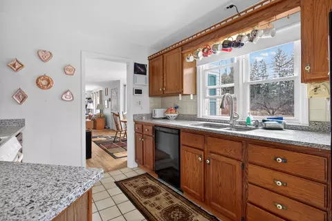 Kitchen - 602 Heyser St, Jackson, MI 49203 photo 4 of 4
