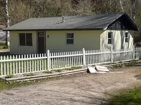 4811 S 33 12 Rd, Cadillac, MI 49601