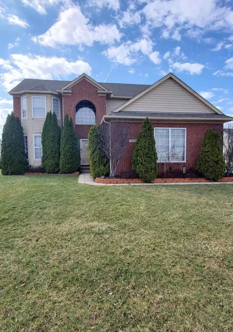 6388 Sadie Ln, Van Buren Twp, MI 48111