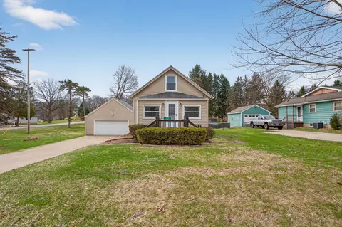 329 E Coler St, Jackson, MI 49203