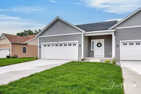 249 Hazelnut Dr, Coopersville, MI 49404