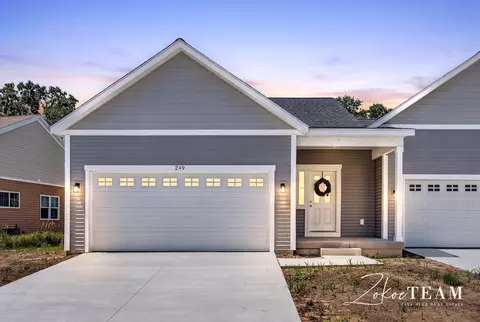 251 Hazelnut Dr, Coopersville, MI 49404