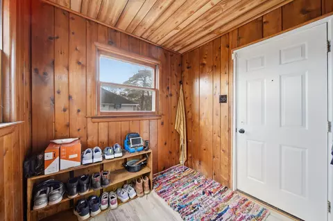 Entry Way - 414 N Pleasant St, Jackson, MI 49202 photo 1 of 1
