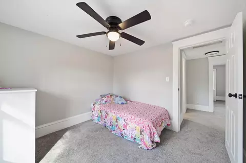 Bedroom - 414 N Pleasant St, Jackson, MI 49202 photo 4 of 4