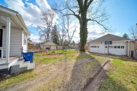 Exterior - 414 N Pleasant St, Jackson, MI 49202 photo 11 of 11