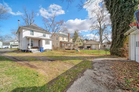 Exterior - 414 N Pleasant St, Jackson, MI 49202 photo 10 of 11