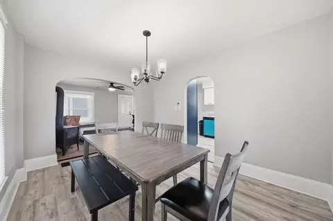 Dining - 414 N Pleasant St, Jackson, MI 49202 photo 2 of 2