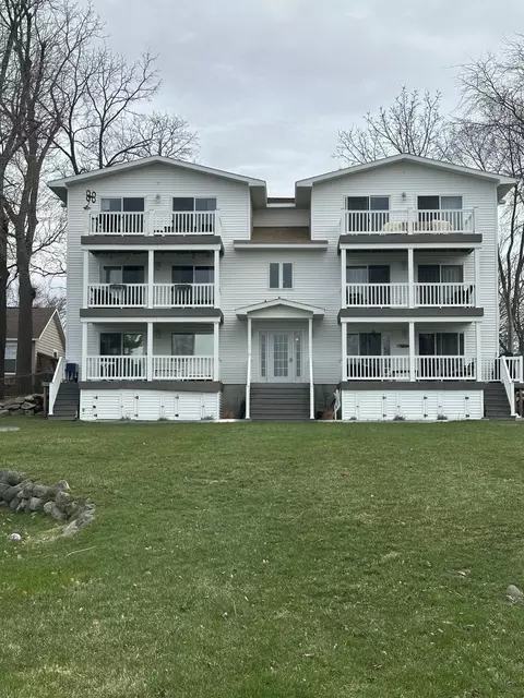 11038 Portage Rd #6, Portage, MI 49002