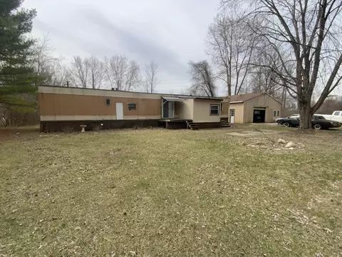8401 Clinton Rd, Jackson, MI 49201 photo 2