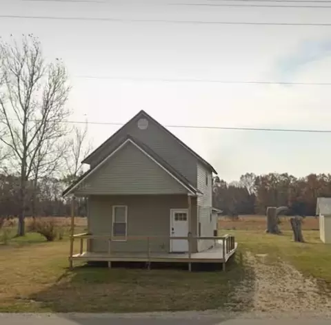 1673 E Parkdale Ave, Manistee, MI 49660