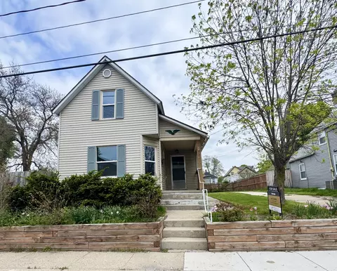 723 Tulip St SW, Grand Rapids, MI 49503