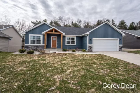 6286 Parker St, Allendale, MI 49401