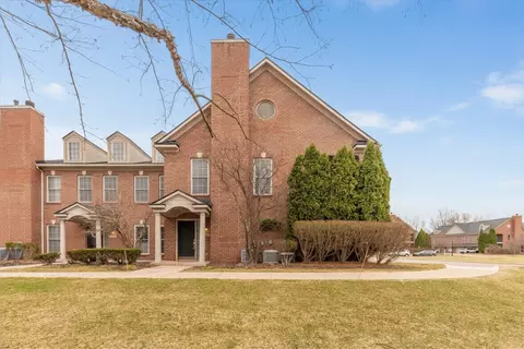 5588 Hampshire Ln, Ypsilanti, MI 48197