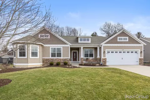 1398 Winchester Ct NW, Grand Rapids, MI 49534