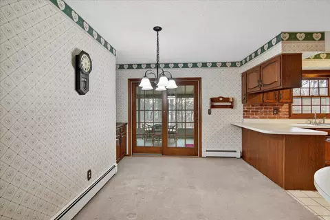 Dining - 8625 Abbey Rd, Jackson, MI 49201 photo 1 of 3