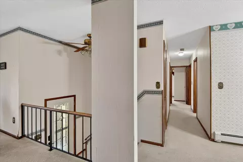 Entry Way - 8625 Abbey Rd, Jackson, MI 49201 photo 2 of 3