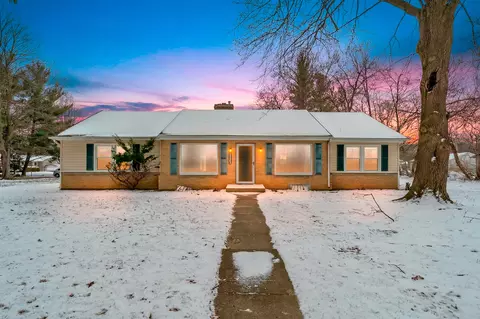 5043 Evans St, Portage, MI 49002