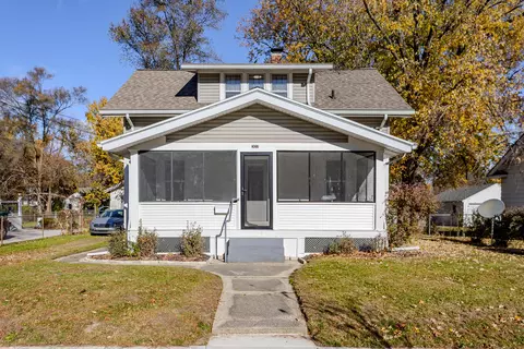 307 Ridgewood St SE, Grand Rapids, MI 49548