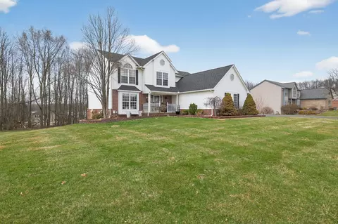 7233 N Lake Orchard Dr, Gregory, MI 48137