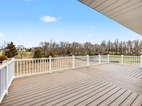 Exterior - 1311 Northwind Dr, Jackson, MI 49201 photo 4 of 7