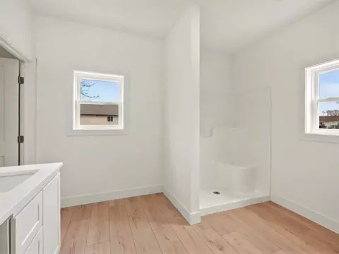 Bath - 1311 Northwind Dr, Jackson, MI 49201 photo 1 of 5
