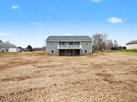 Exterior - 1311 Northwind Dr, Jackson, MI 49201 photo 5 of 7