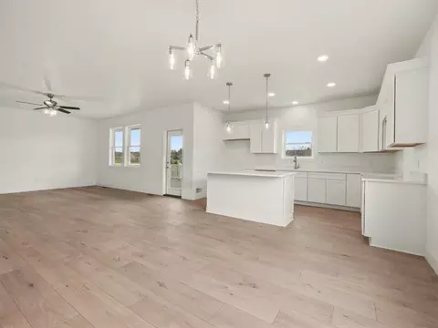 Living - 1311 Northwind Dr, Jackson, MI 49201 photo 2 of 2