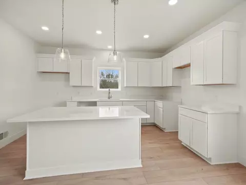 Kitchen - 1311 Northwind Dr, Jackson, MI 49201 photo 1 of 1