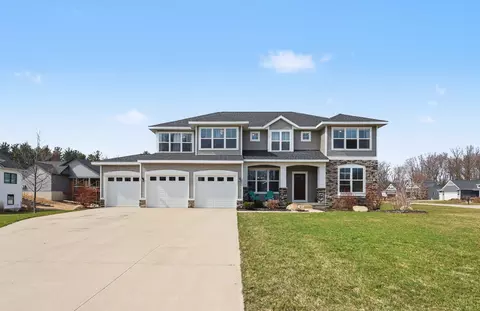 2803 Pinehill Dr, Holland, MI 49424