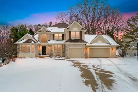8194 Brandon Cir, Mattawan, MI 49071
