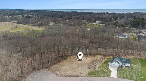 504 Big Sable Dr, South Haven, MI 49090
