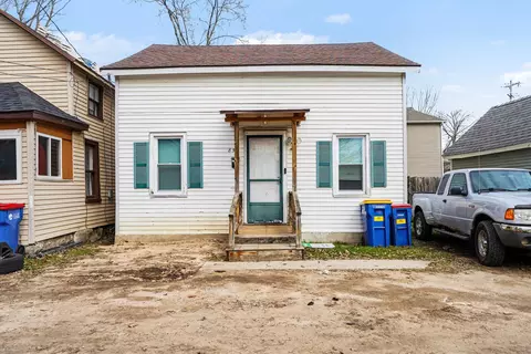 850 3rd St NW, Grand Rapids, MI 49504